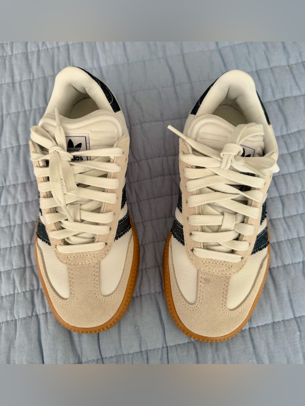 adidas Samba women Cream & Black Casual Sneakers with Gum Sole Size 5.5 Like New